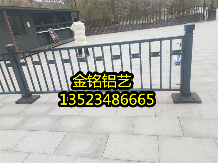 如何挑選更好的鄭州鋁藝陽(yáng)臺(tái)護(hù)欄呢?